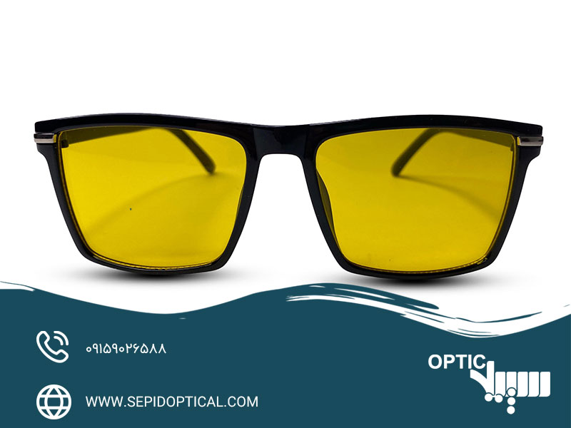 عینک شب با شیشه‌های روشن